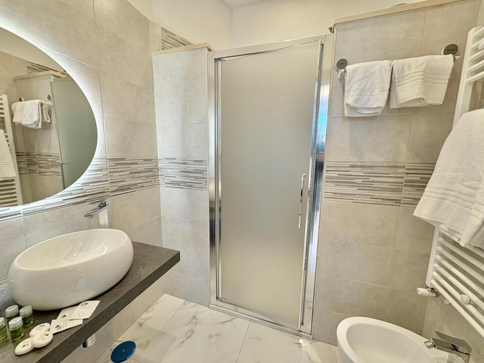 Romano'S Luxury Stay B&B Bari Ngoại thất bức ảnh